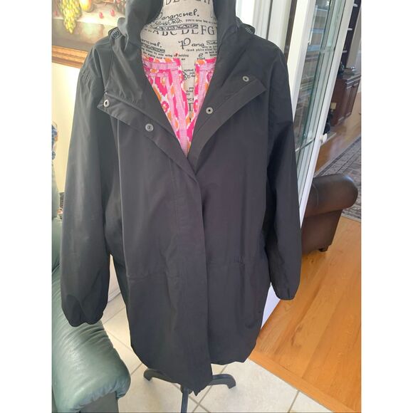 Lands’ End Waterproof Hooded Rain Jacket - Picture 1 of 12